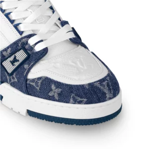 louis-vuitton-lv-monogram-blue-denim-sneaker-1a9jgv-toe